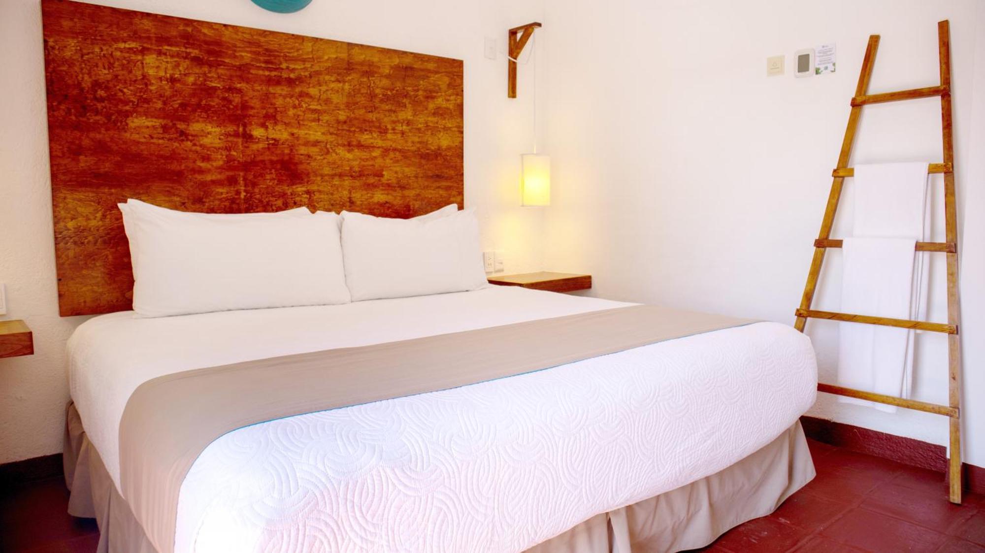 Hotel Marina Resort Santa Cruz Huatulco Esterno foto